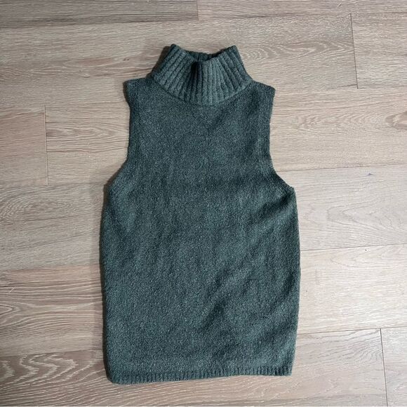 Express Green Turtleneck Fitted Sleeveless Sweater M - Picture 2 of 7